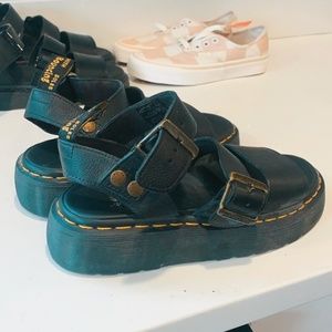 Dr martens gryphon quad gladiator sandal